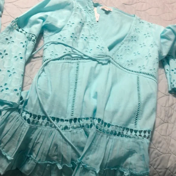 Swim coverup - Picture 1 of 3